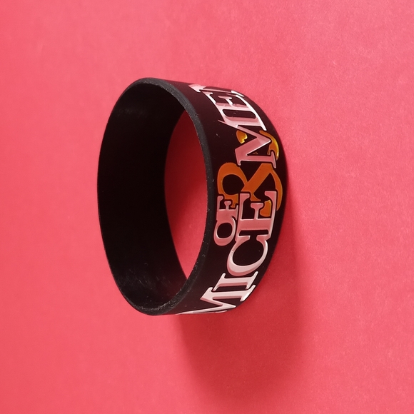 Of Mice & Men Rock Bands Bracelet NWOT - Picture 1 of 4